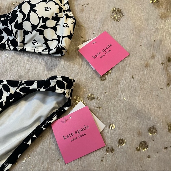 NWT Kate Spade XS Black And White Rose Two Piece Bikini - Picture 3 of 9